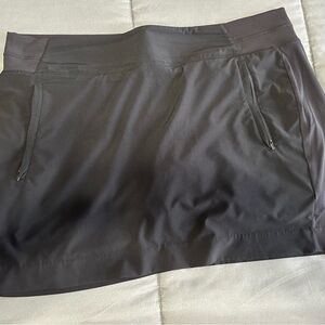 Black Athleta Brooklyn Skort size 18